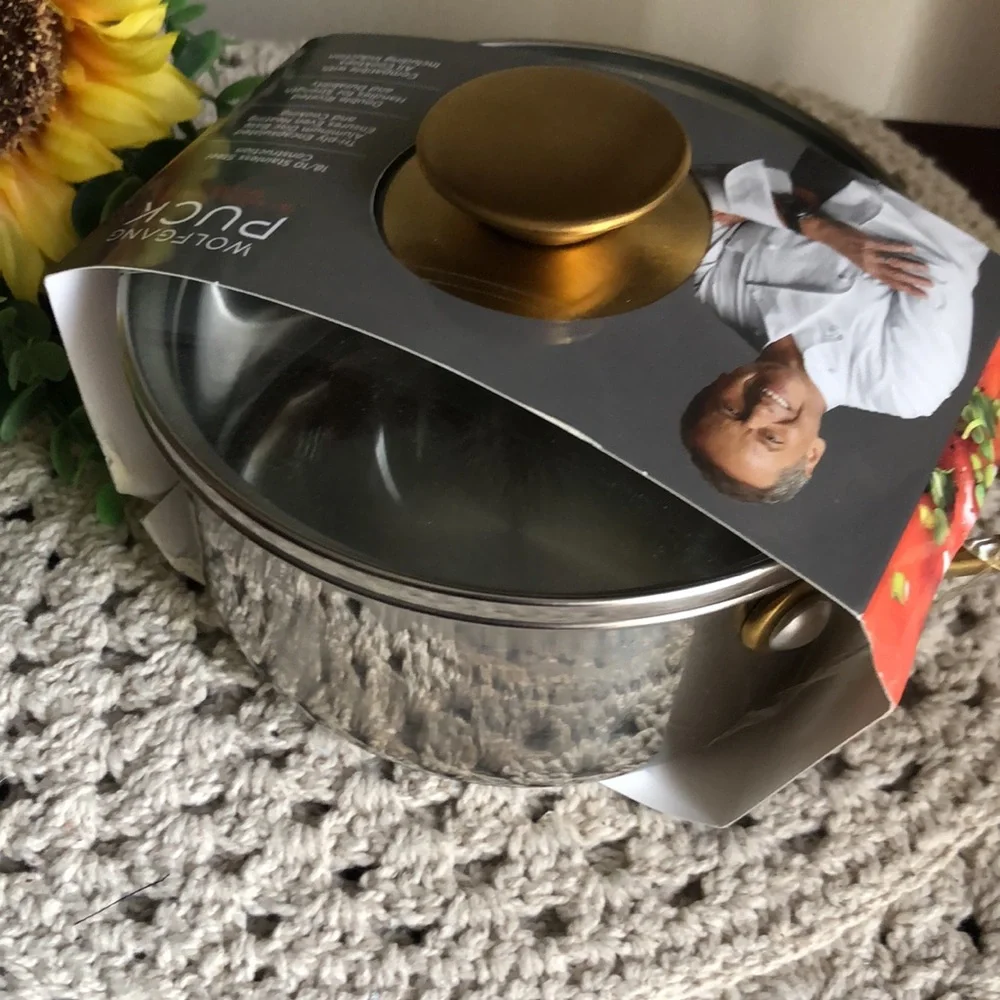 Wolfgang Puck 1 qt stainless steel Saucepan with Lid